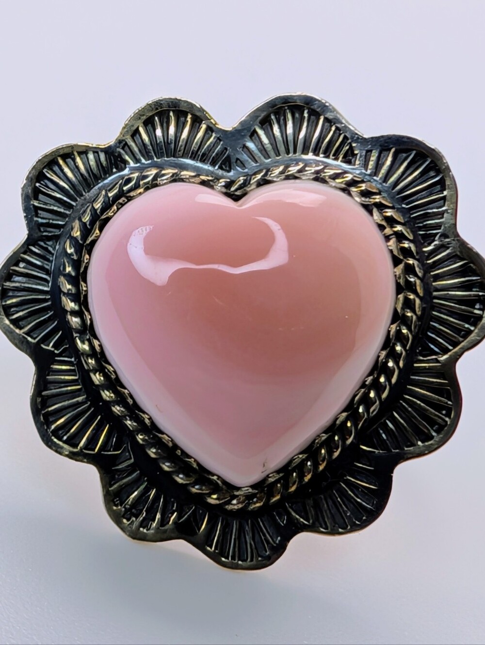 Large Pink Conch Heart S925 Sterling Silver Ring Size 7 3/4